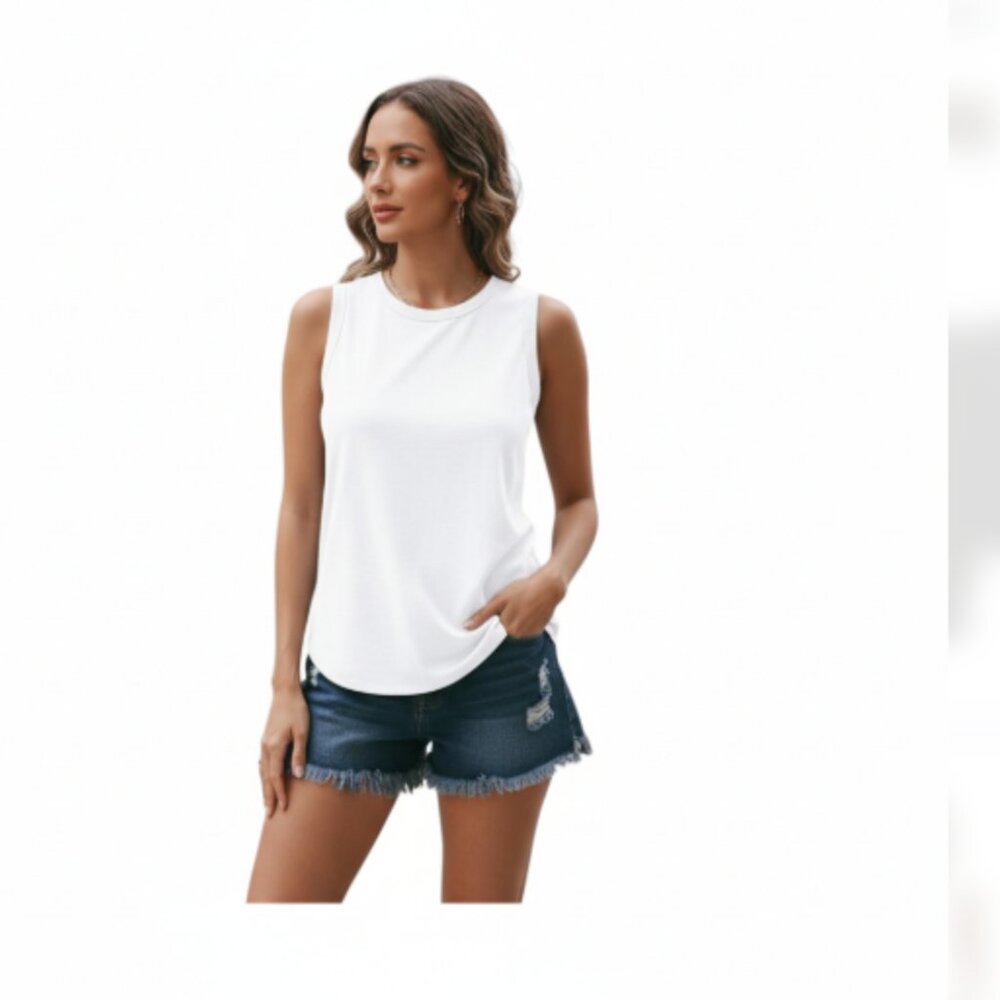 Women’s Tank Top Sz 4XL White Square Neck Flowy Loose Fit Stretch NEW IOP